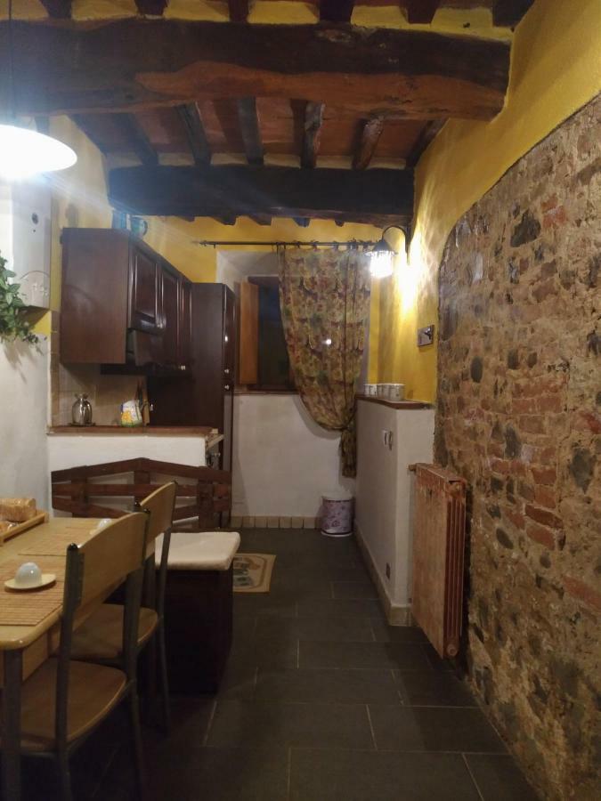 קסטלנואובו ברארדנגה Appartamento Crete Senesi מראה חיצוני תמונה